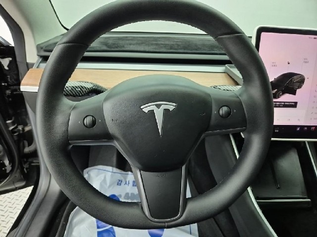 6081001758R9.jpg