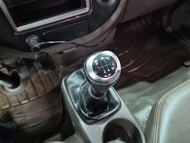 6081000250R8.jpg