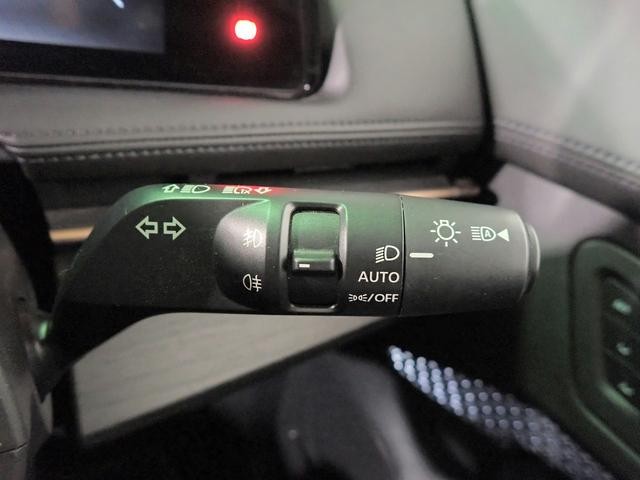 0201999A30261010W00617.jpg