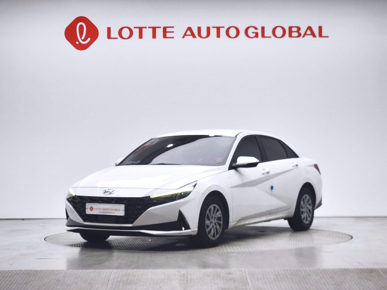 2021 Hyundai Avante, photo 1 of 1