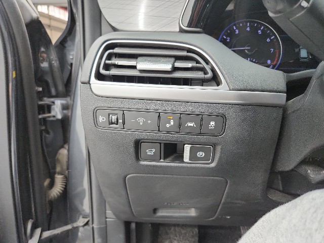 lotterental_100955524_a7HRN_10.jpg
