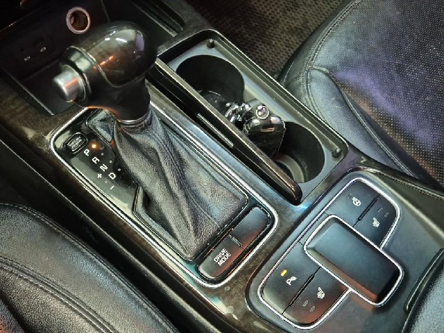 6061500127R8.jpg
