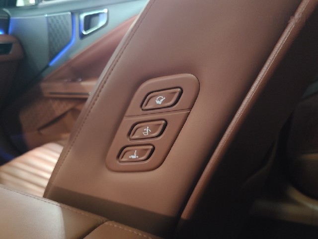 056ae82b518213adff710b7035b97d29.jpeg
