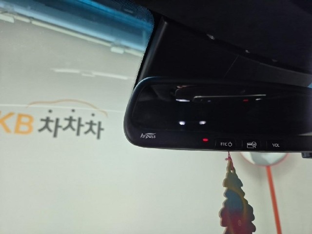 6051000633R17.jpg