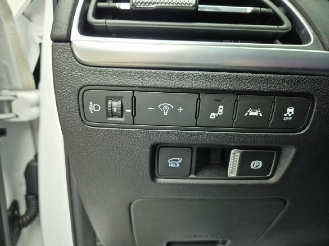 6051000633R18.jpg