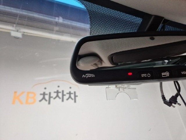 6081501083R17.jpg