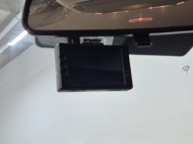 6081500824R16.jpg