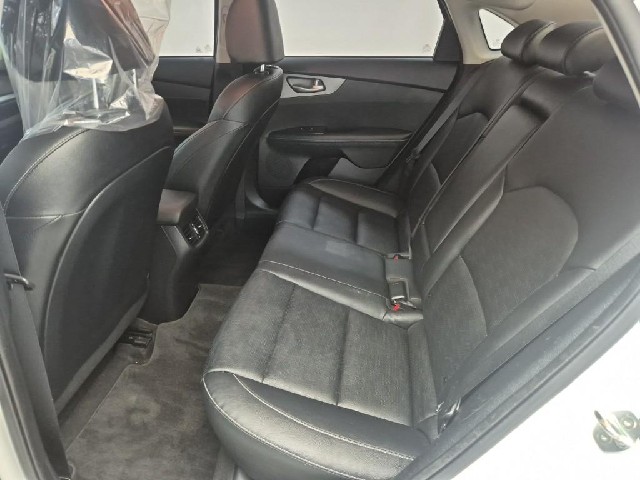 6081501554R12.jpg
