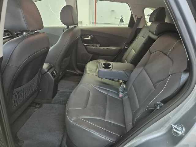 6081500409R12.jpg