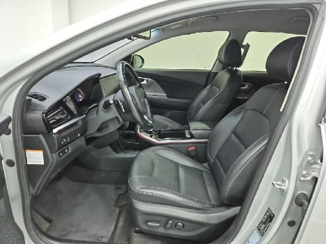 6081001277R11.jpg