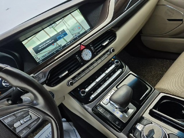 6081501056R10.jpg