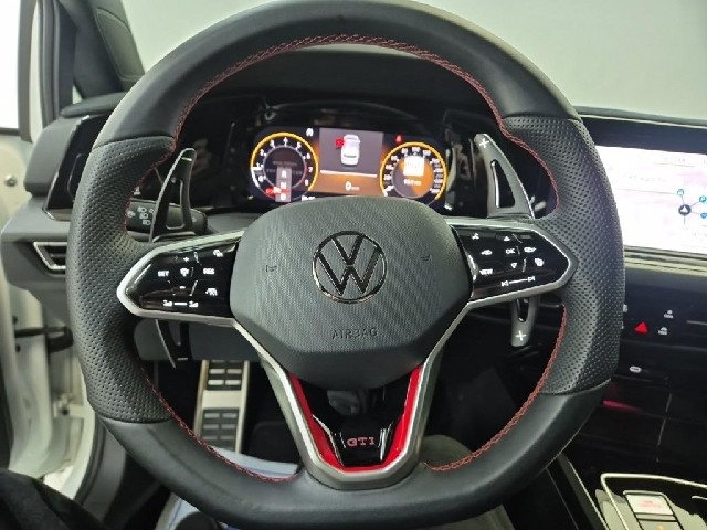 6081001589R9.jpg