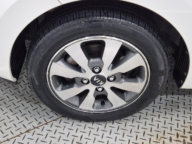 6081001990R18.jpg