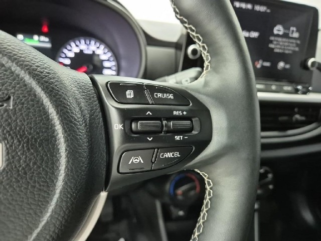 6071000257R15.jpg