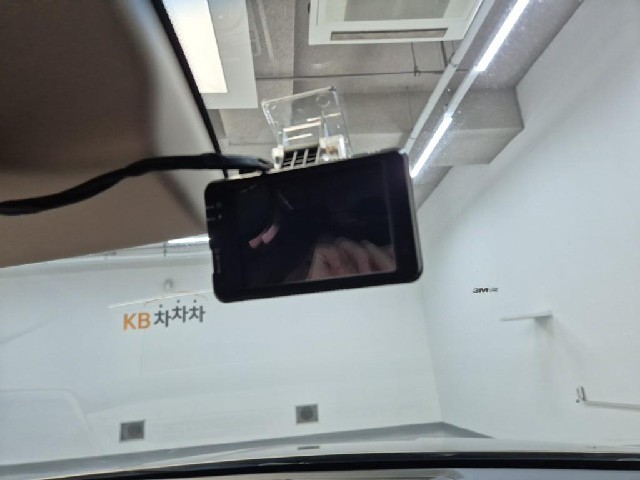 6101500646R17.jpg