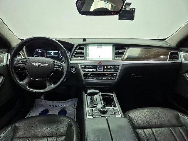 6101000637R7.jpg