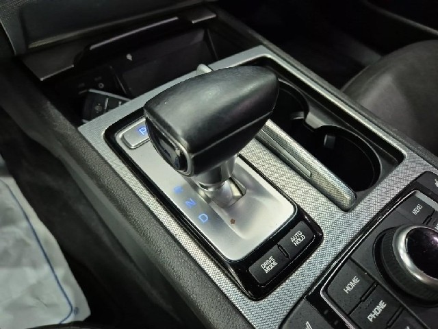 6101000637R8.jpg