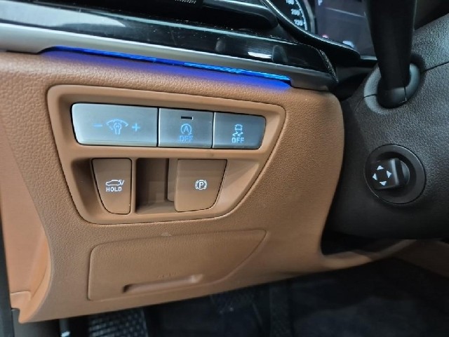 6101000062R18.jpg