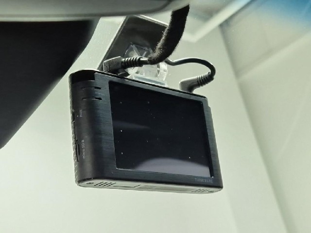 6101000341R17.jpg