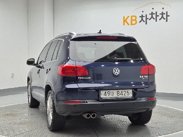 6061000883R2.jpg