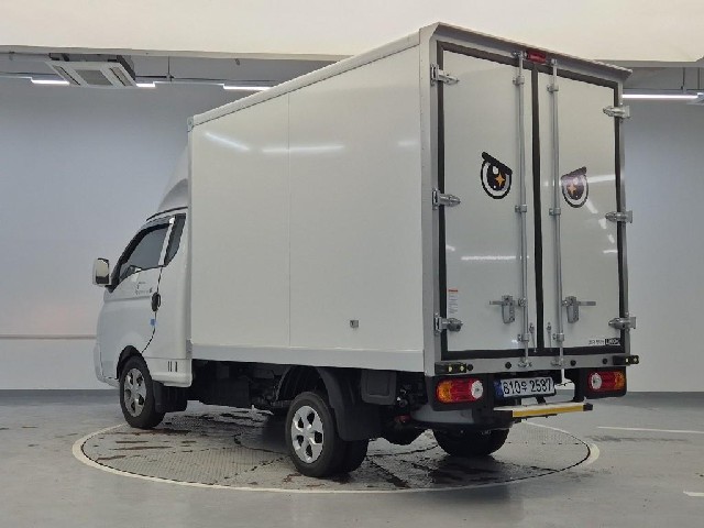 6101500750R2.jpg