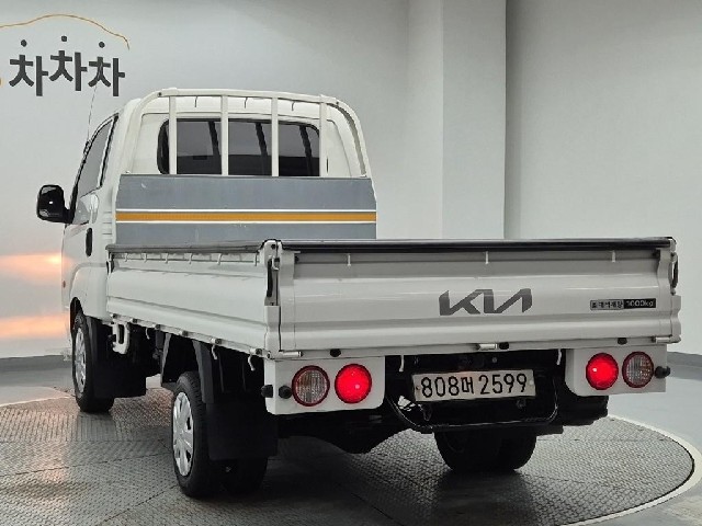 6101000744R2.jpg