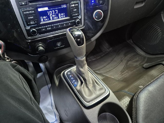 6101500640R7.jpg