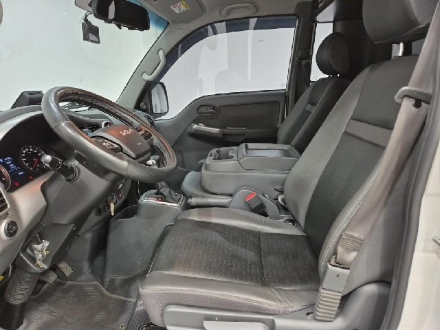 6101000730R10.jpg
