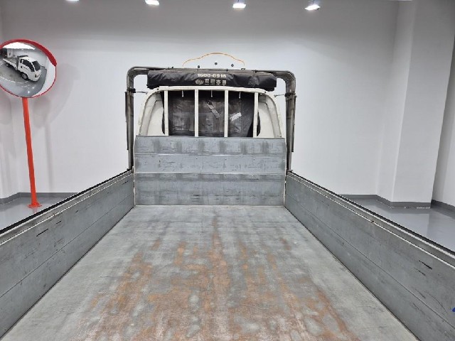 6101000730R16.jpg