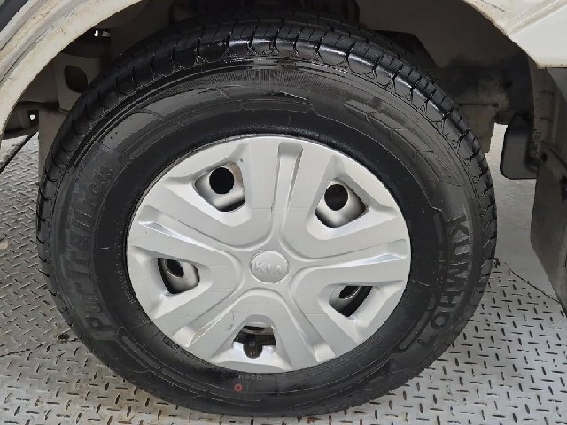 6101000495R15.jpg