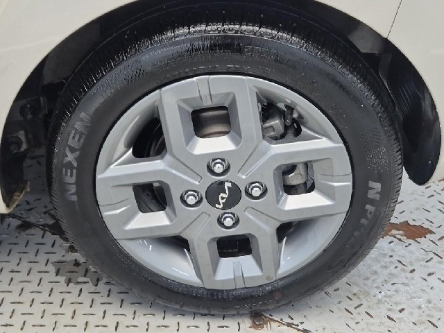 6101500693R19.jpg