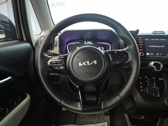 6101500693R9.jpg