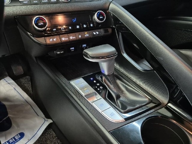 6101500641R8.jpg