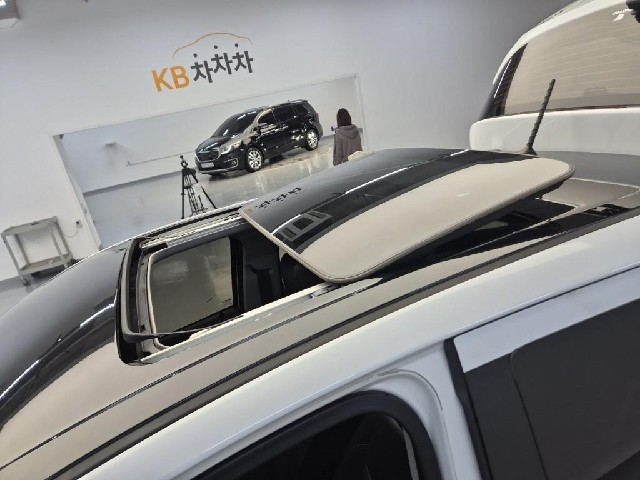 6101500638R13.jpg