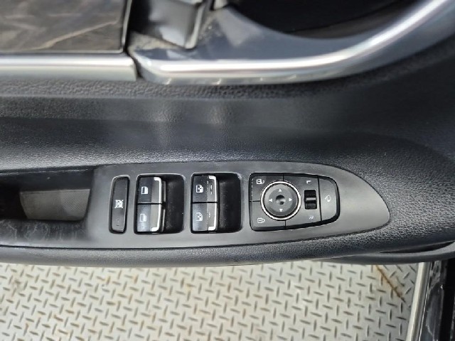 6101000359R18.jpg