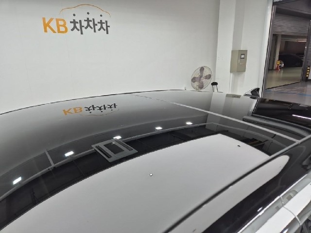 6101000085R13.jpg
