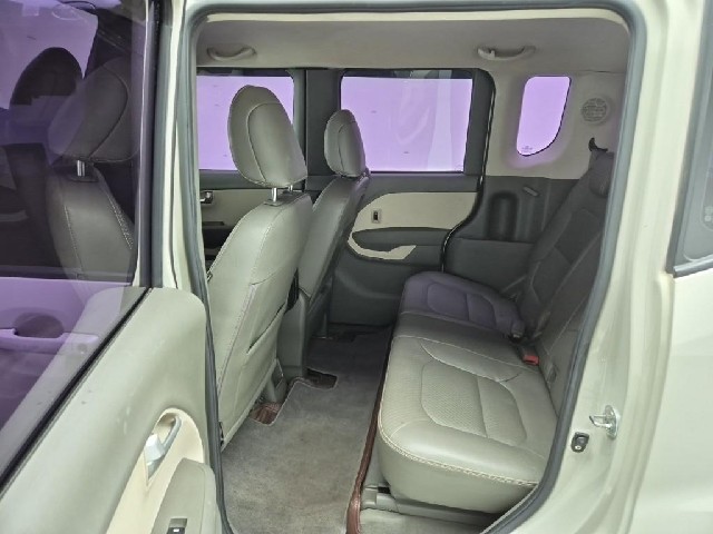 6041000607R12.jpg