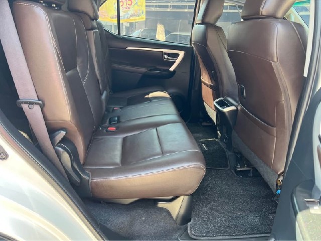 de0df95e4fe5e6223d65e71160040930.jpeg