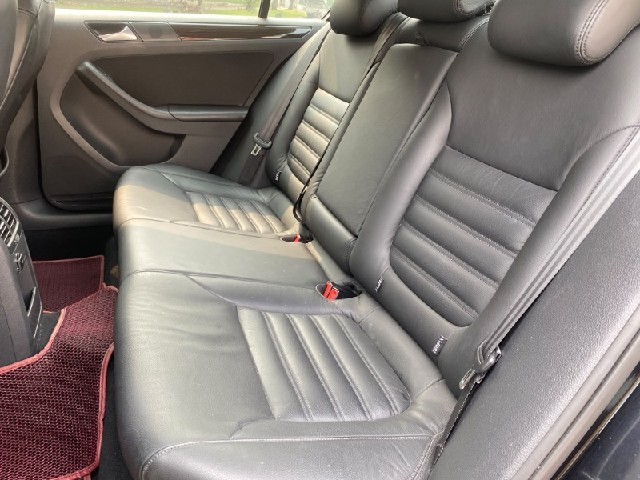 4853722eff7a69d4b6fa692d36057430.jpeg