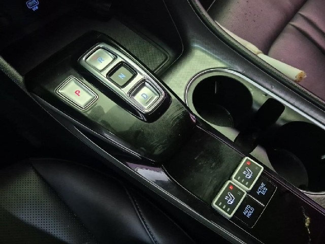 6081501602R8.jpg