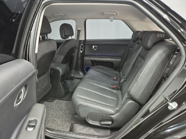 6081001810R12.jpg