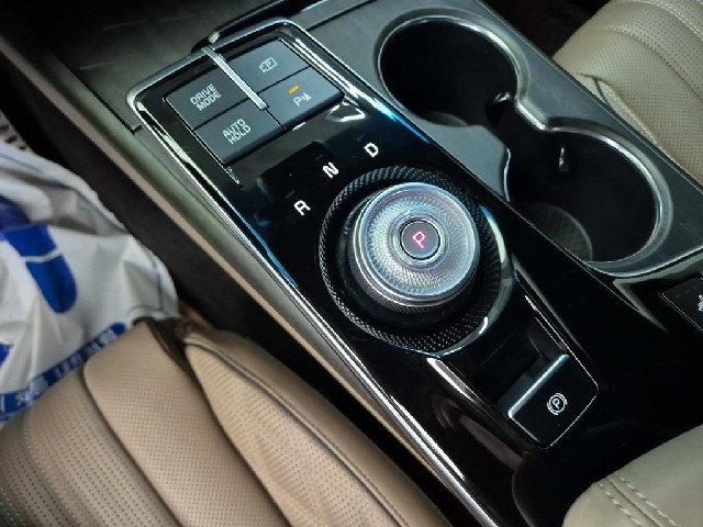 6081501104R8.jpg