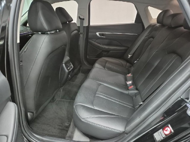 6081001180R12.jpg