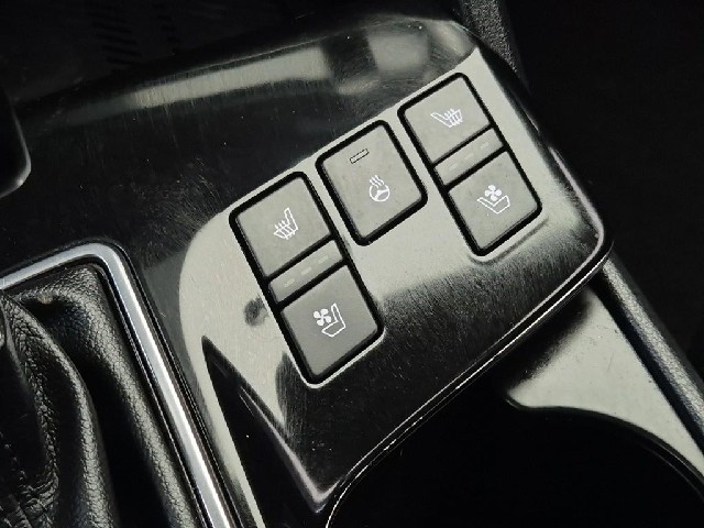 6081500412R18.jpg