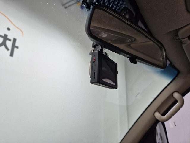 6081001504R13.jpg