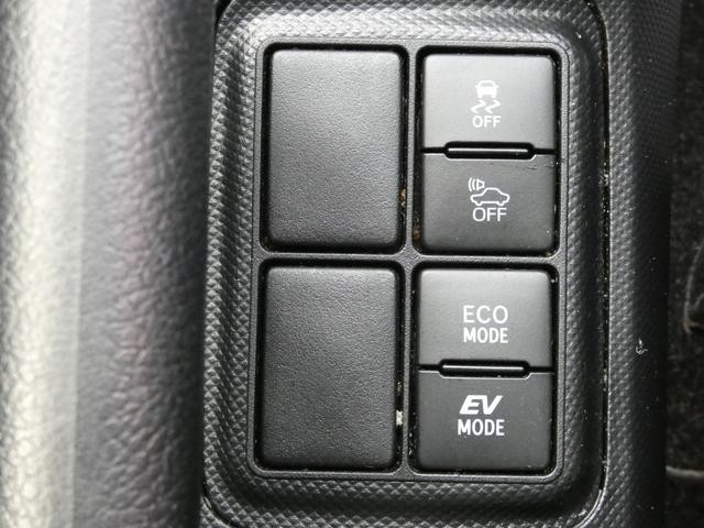0520246A30261013W00109.jpg