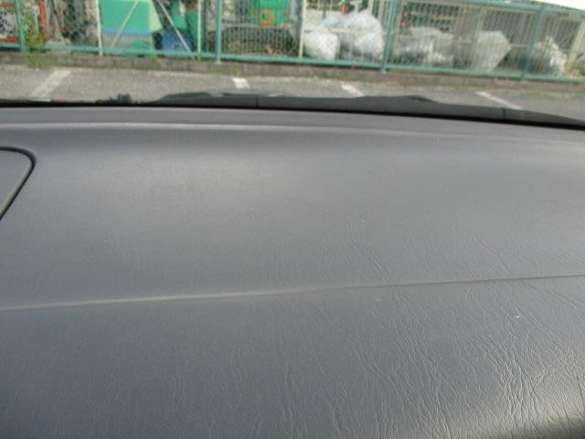 0551414A30260729W00204.jpg