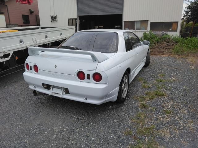 0541575A20260911W00103.jpg
