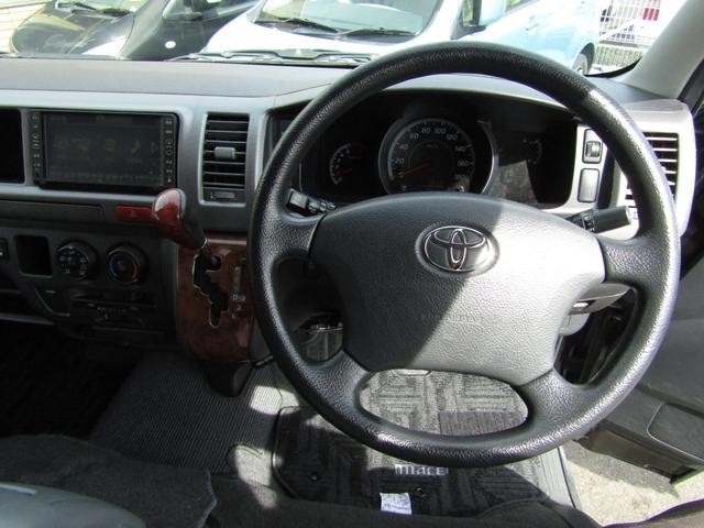 0903304A30261005W00211.jpg