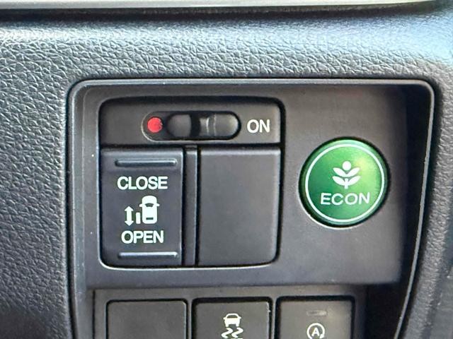0171033A30261013W00109.jpg